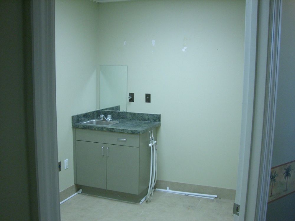 Lakeside Executive Park: 851 Dunlawton Avenue, Port Orange, FL 32129